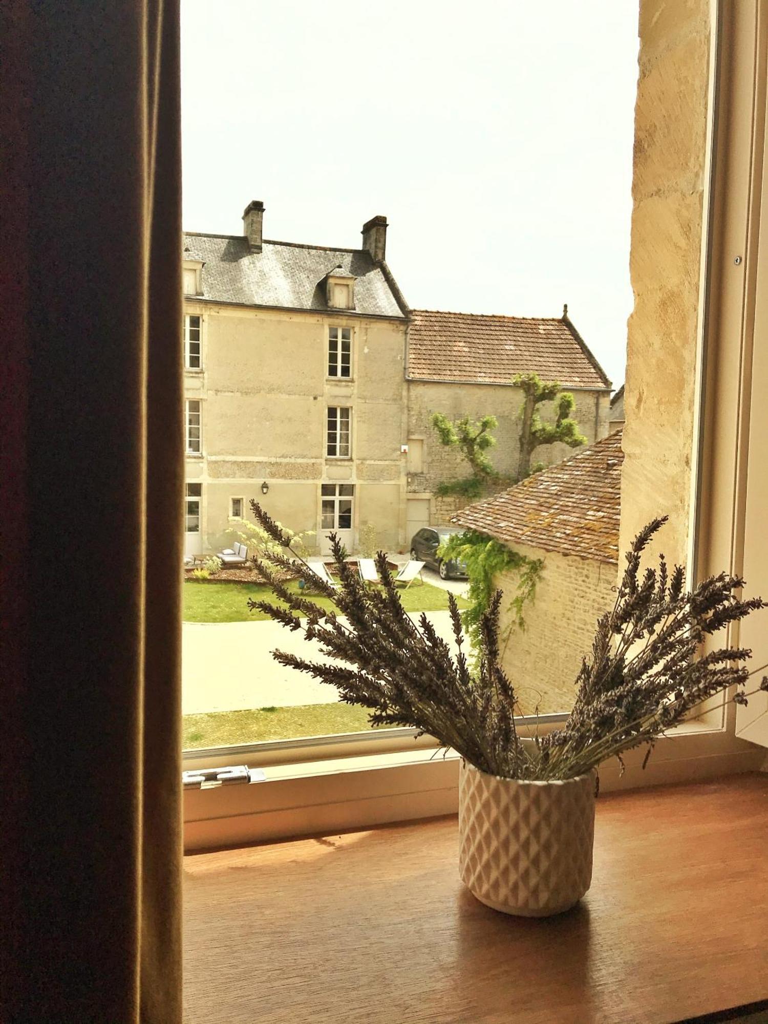 Le Domaine De L'Hostellerie Le Fresne-Camilly Exterior photo